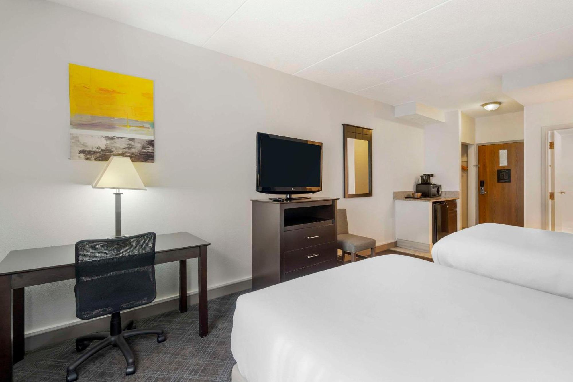 Comfort Inn & Suites Mundelein-Vernon Hills Экстерьер фото