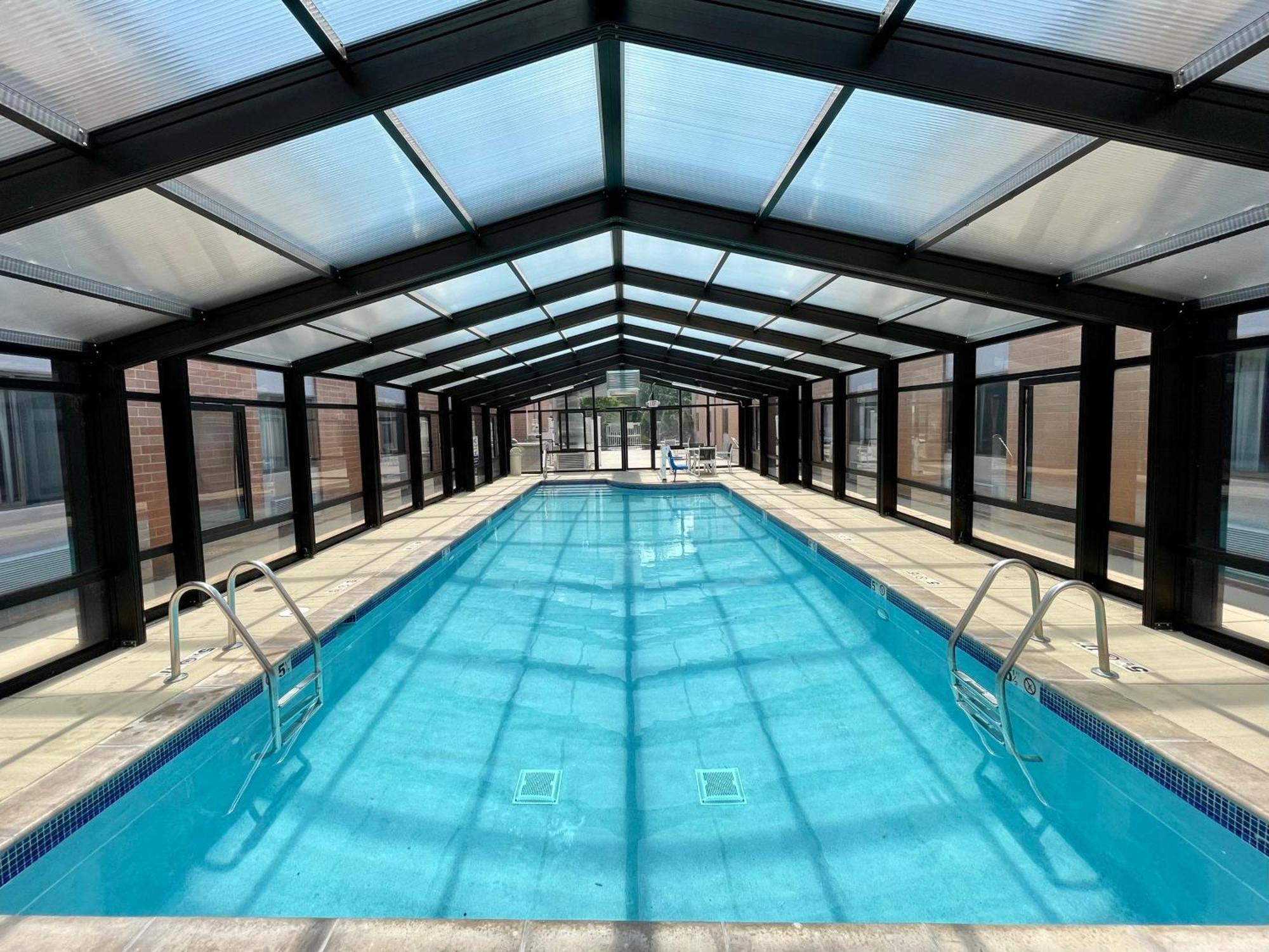 Comfort Inn & Suites Mundelein-Vernon Hills Экстерьер фото